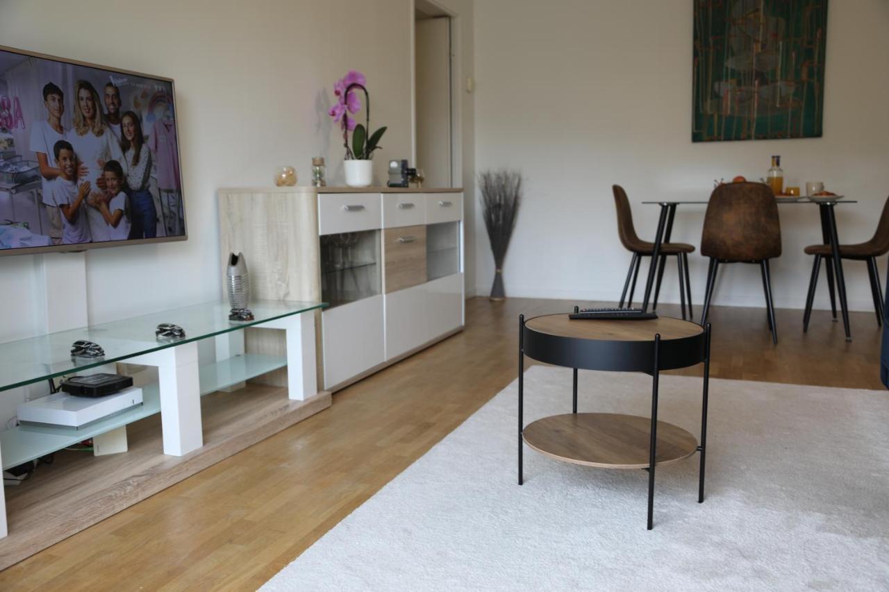 Le Cyrien Apartment *